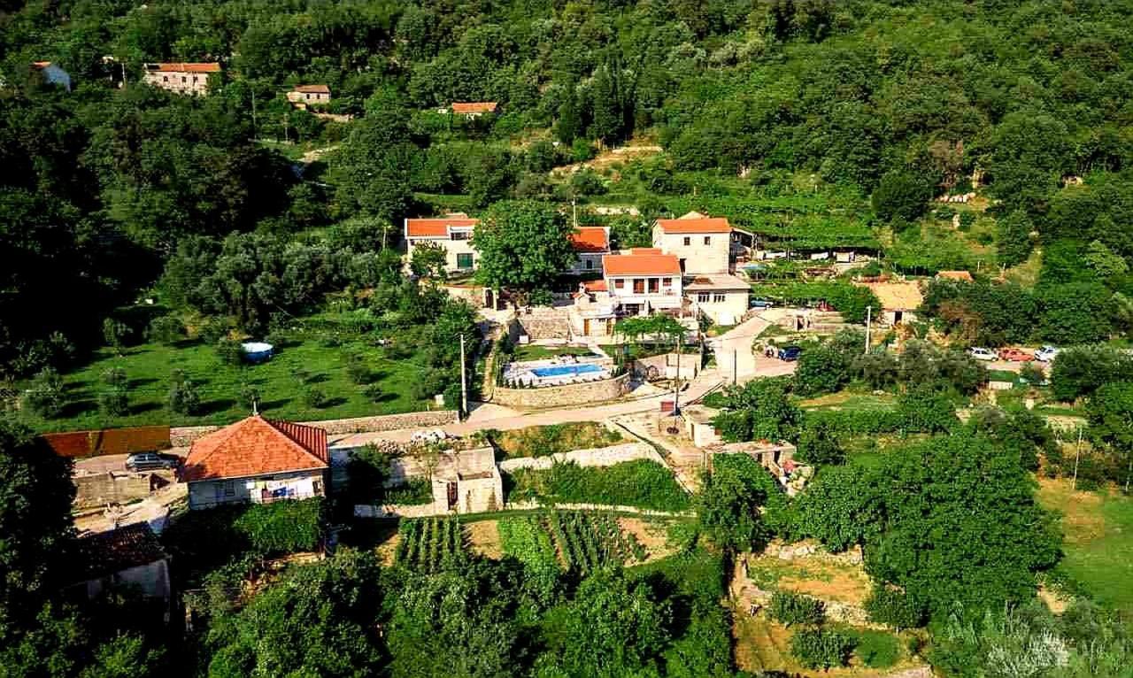 Vila Nikola Братешичи Экстерьер фото